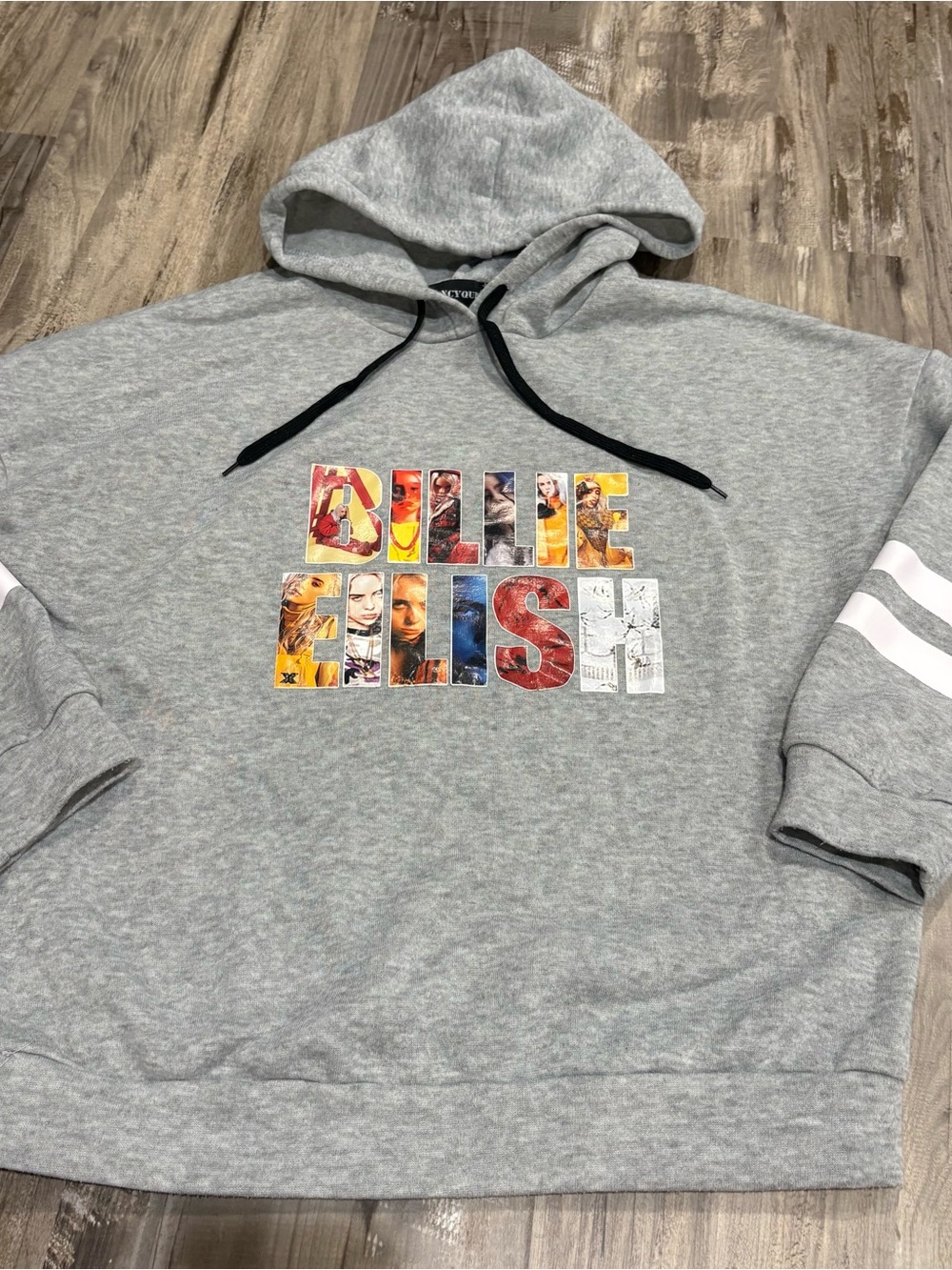 Billie Eilish Grey Hoodie Sweatshirts Women’s SZ M FancyQube